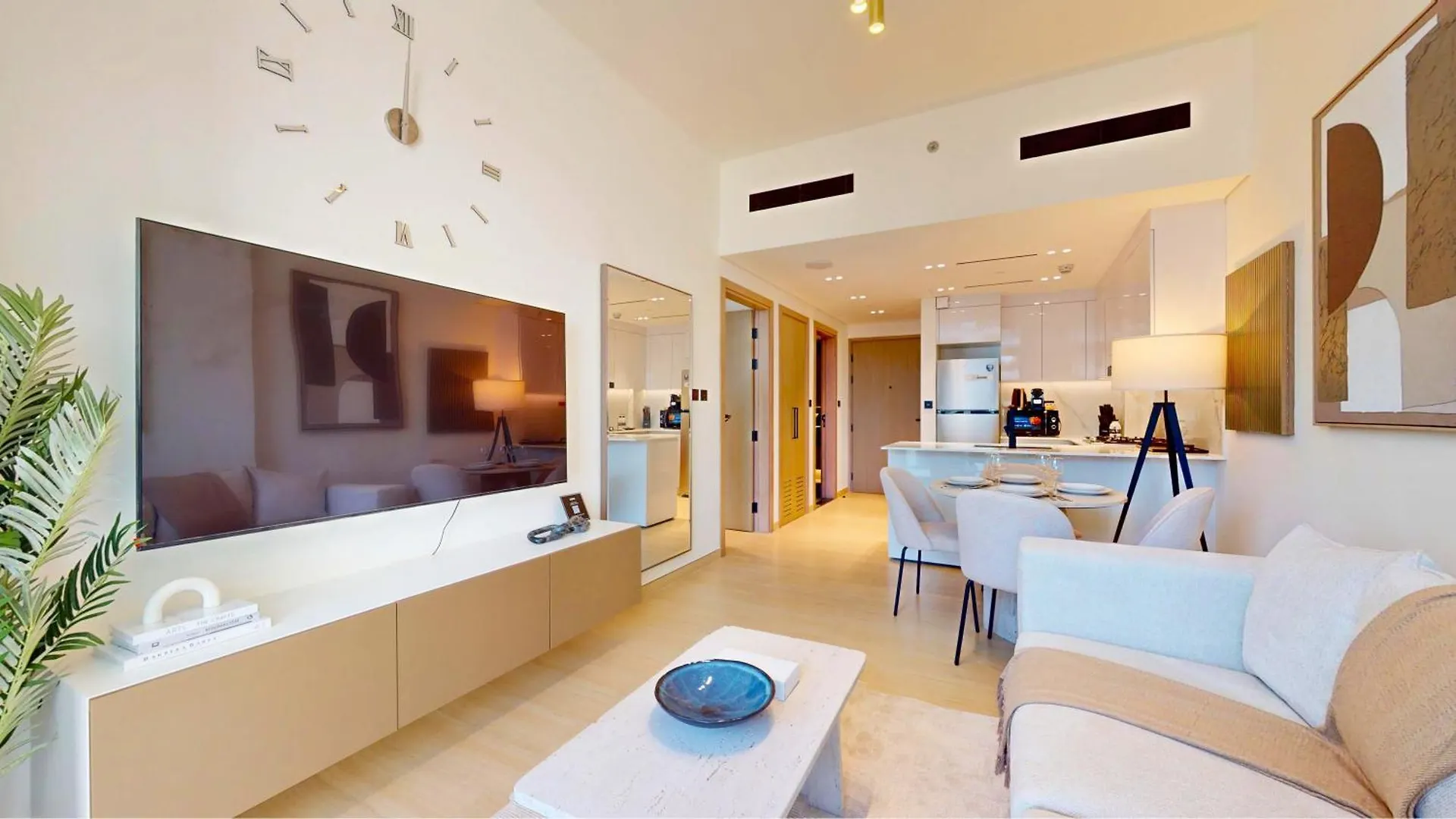 Luxury 1Br Haven In Binghatti Emerald - Jvc Dubai Apartment