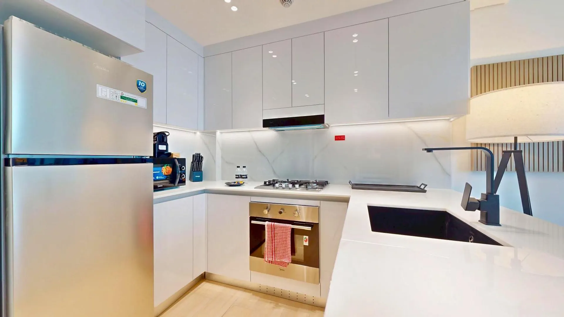 Luxury 1Br Haven In Binghatti Emerald - Jvc Dubái 0*,  Emiratos Árabes Unidos