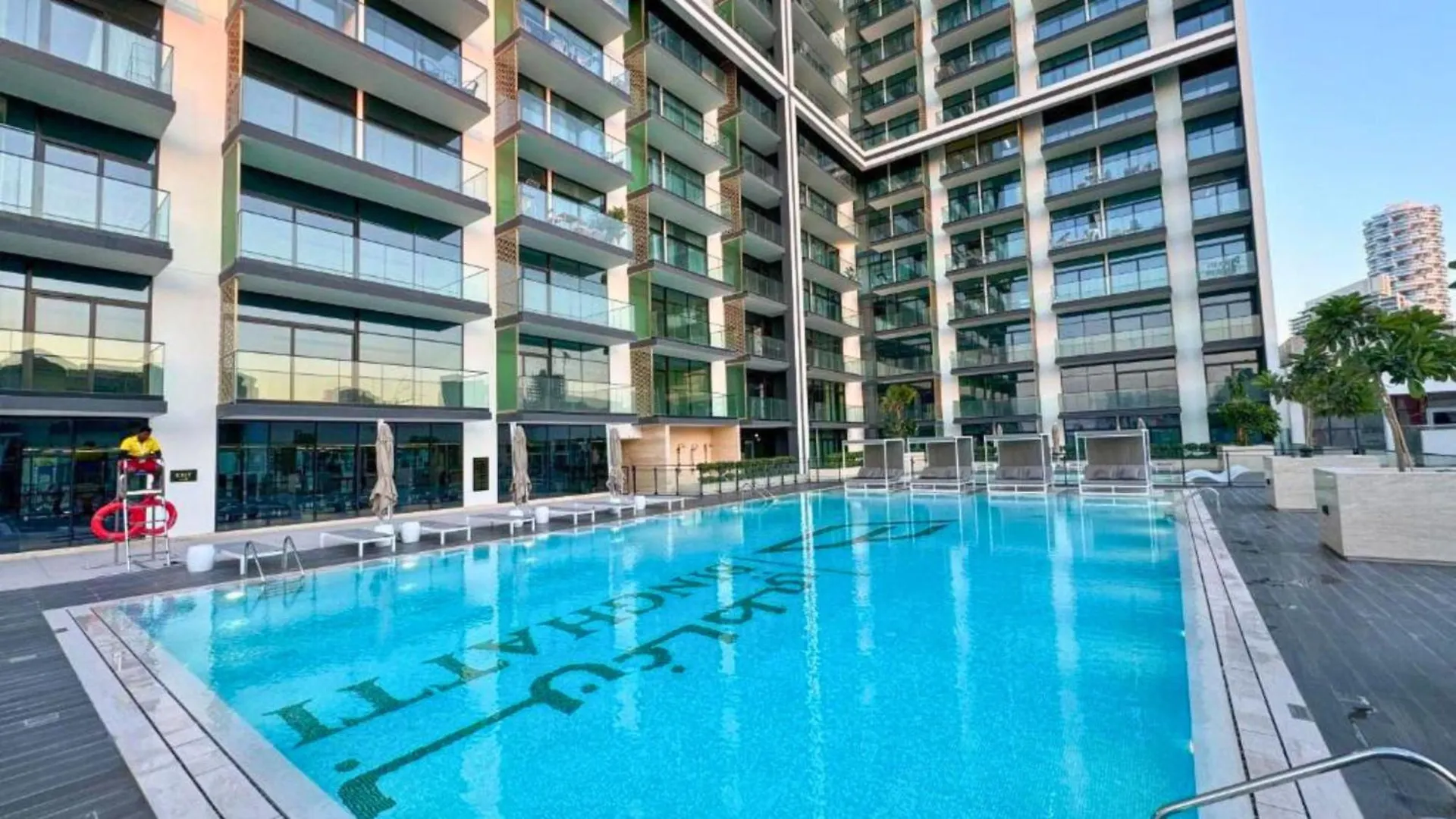 Luxury 1Br Haven In Binghatti Emerald - Jvc Dubái Apartamento